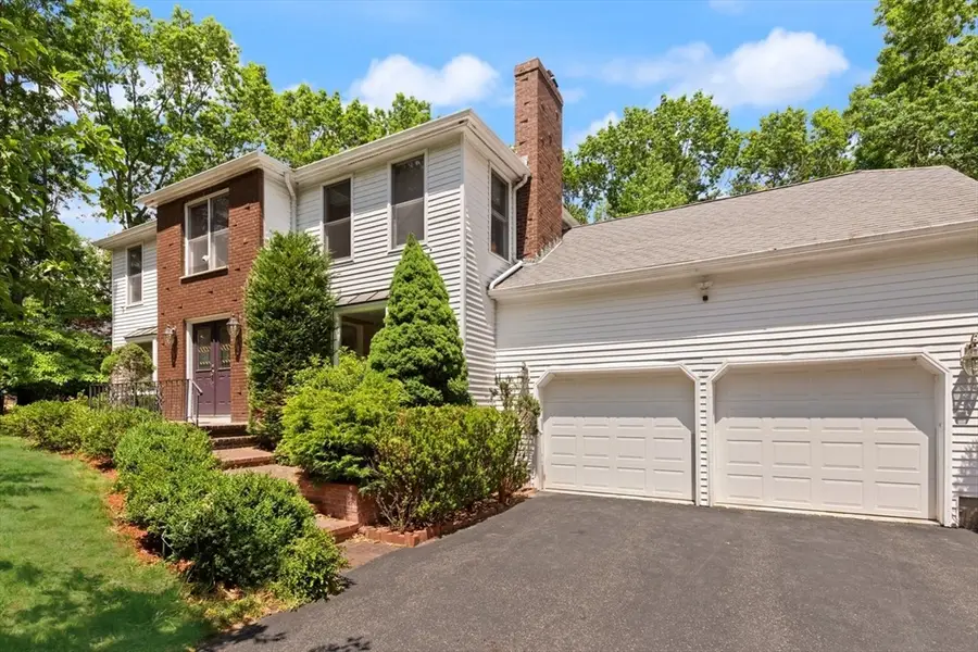 35 Castle Dr, Sharon, MA 02067 - #2