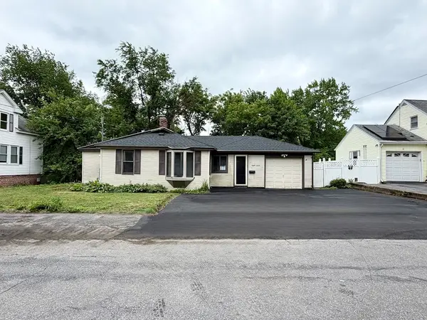 87 Vezina St, Leominster, MA 01453