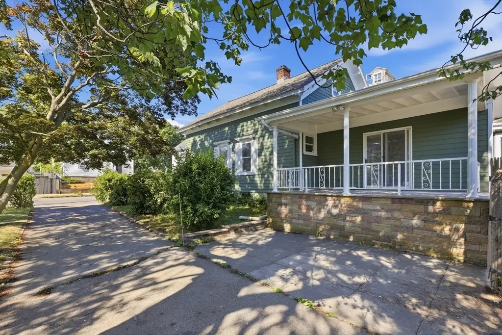 501 Pine St, Fall River, MA 02720 - #1