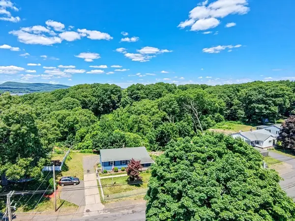 522 Prospect St, Chicopee, MA 01020