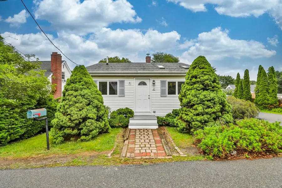 27 Magnolia St, Saugus, MA 01906 - #2