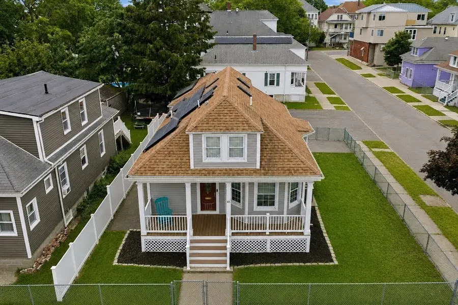 65 Fern St, New Bedford, MA 02744 - #3