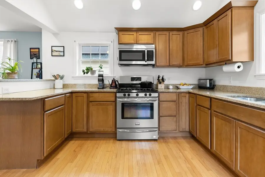 229 Highland St, Hamilton, MA 01982 - #3