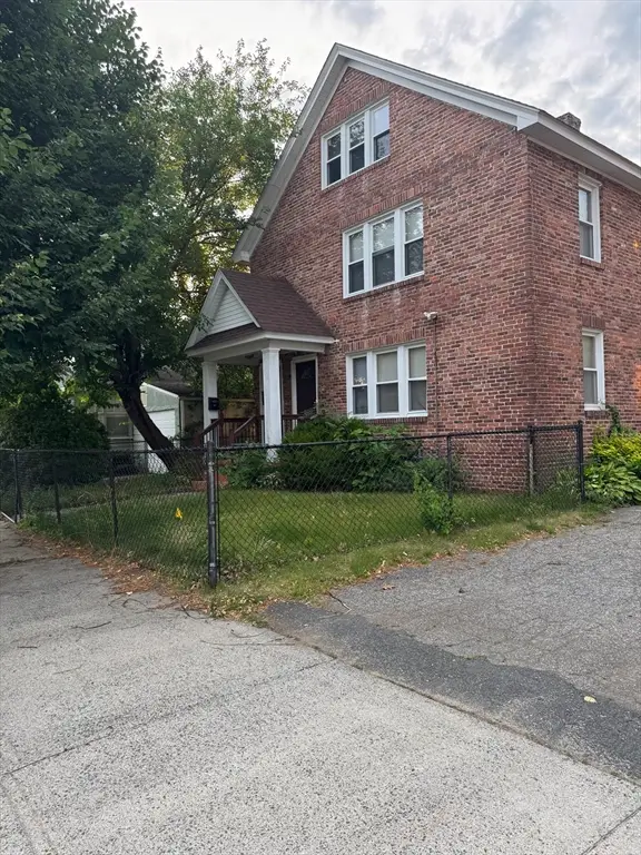 30-32 Colchester St, Springfield, MA 01109 - #1