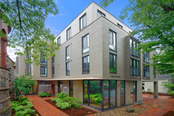 7 Beech Street #302, Cambridge, MA 02140