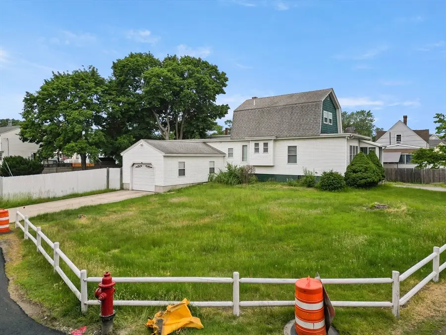 17 Suprenant St, Lowell, MA 01852 - #3