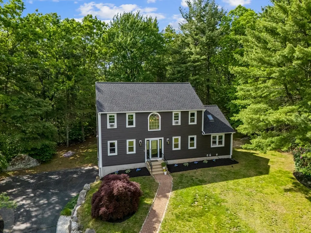 42 Brookside Dr, Uxbridge, MA 01569 - #1