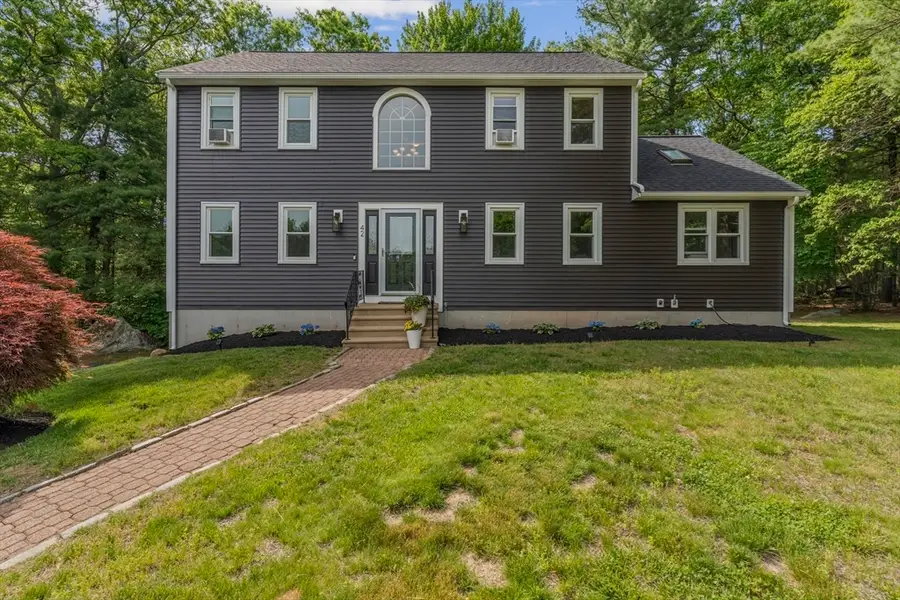42 Brookside Dr, Uxbridge, MA 01569 - #2
