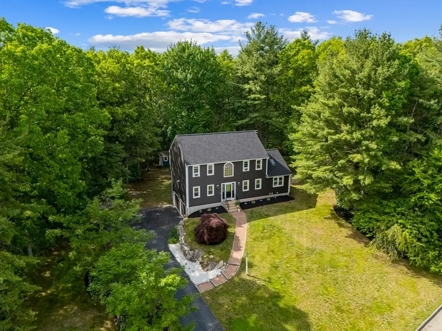 42 Brookside Dr, Uxbridge, MA 01569 - #3
