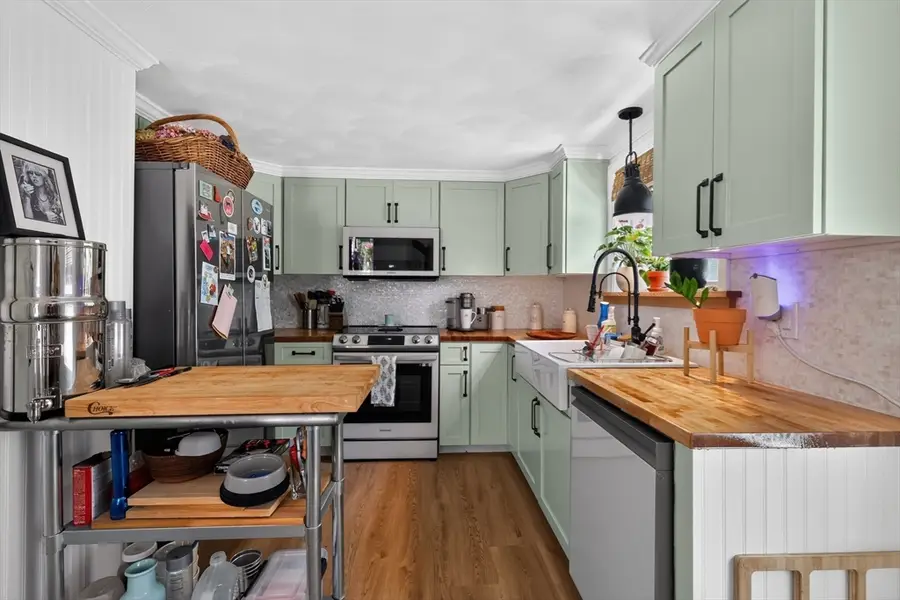 221 County St, Seekonk, MA 02771 - #2