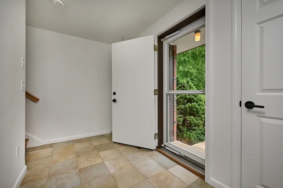 8 Emerson Ct #8, Amherst, MA 01002 - #2