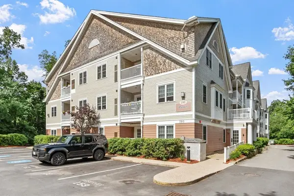 190 Chickering Road #311D, North Andover, MA 01845