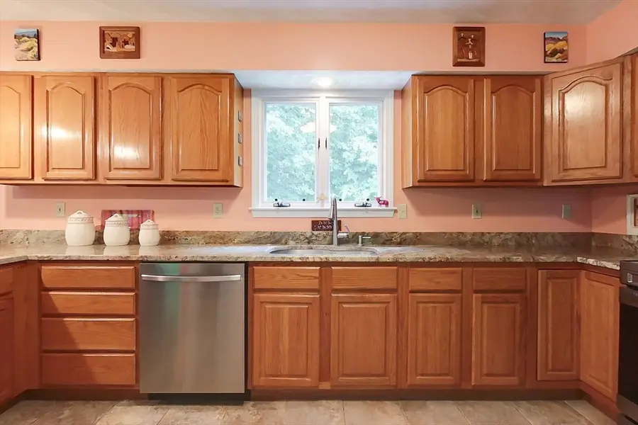 21-A Heald St, Pepperell, MA 01463 - #3