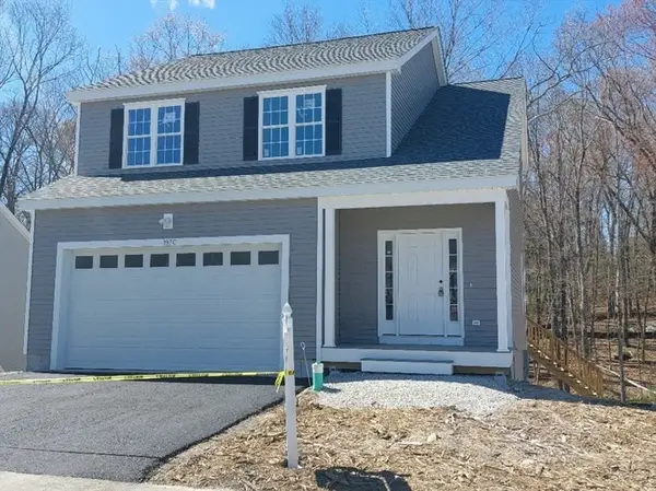 22B Crownshield #22B, Uxbridge, MA 01569