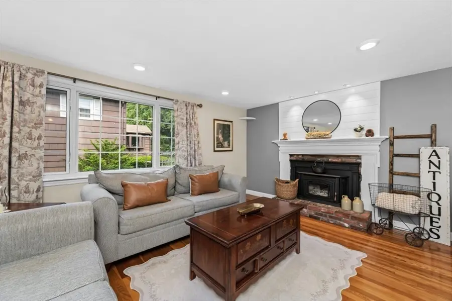 5 Summer Lane, Framingham, MA 01701 - #3