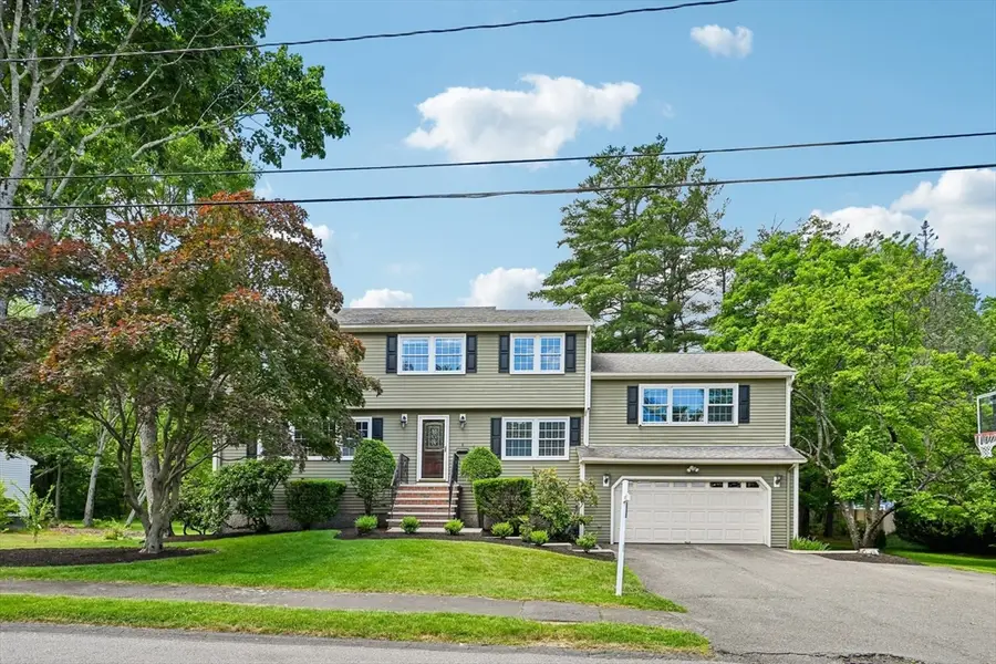 6 Briarwood Dr, Danvers, MA 01923 - #2