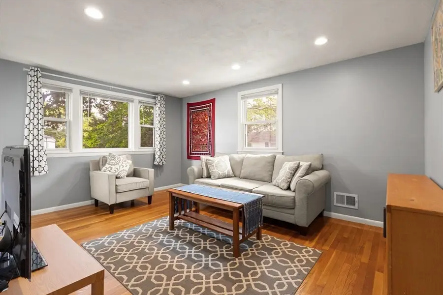 301 Hardy Pond Road, Waltham, MA 02451 - #2