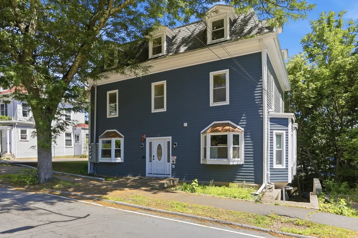 47 Newtonville Ave #3, Newton, MA 02458 - #1
