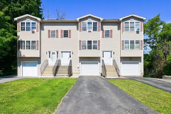 22B Bancroft St #B, Worcester, MA 01610