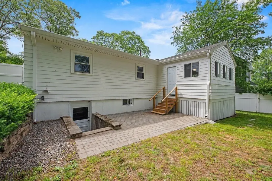 9 Charity Ln, Dedham, MA 02026 - #2