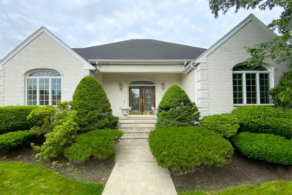 5 Concord Rd, Stoneham, MA 02180