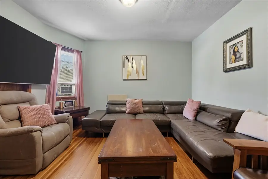 196-196A Hamilton St, Boston, MA 02122 - #3