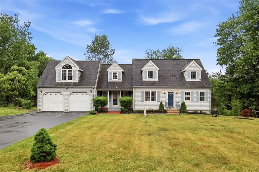 11 Elmwood Dr, Berkley, MA 02779 - #3