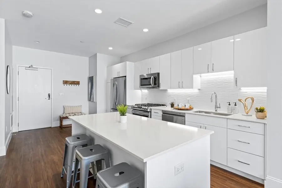 205 Maverick St. #402, Boston, MA 02128 - #3