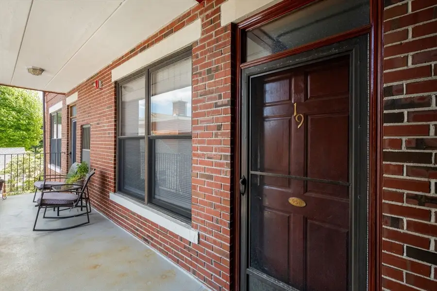 95 Court St #19, Plymouth, MA 02360 - #3