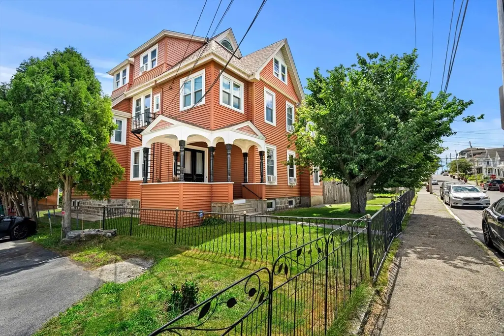 52 Mount Washington St, Lowell, MA 01854 - #1