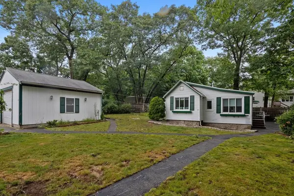 18 Bailey St, Medford, MA 02155