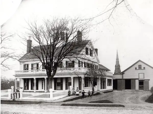 266 Main St, North Andover, MA 01845