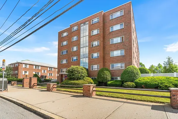 215 Massachusetts Ave #12, Arlington, MA 02474