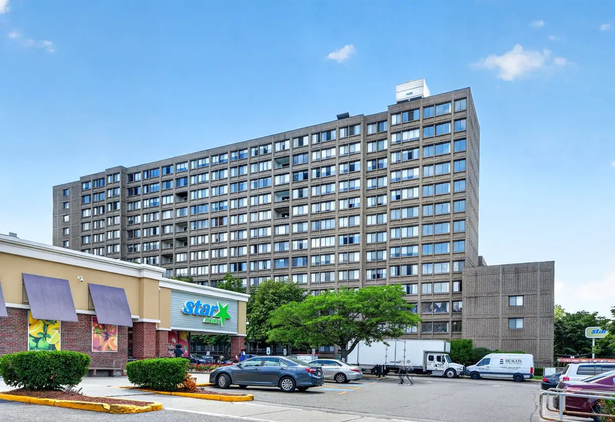 1731 Beacon St #915, Brookline, MA 02445 - #1