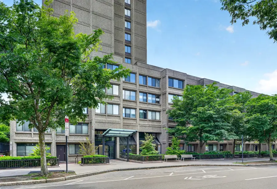 1731 Beacon St #915, Brookline, MA 02445 - #2