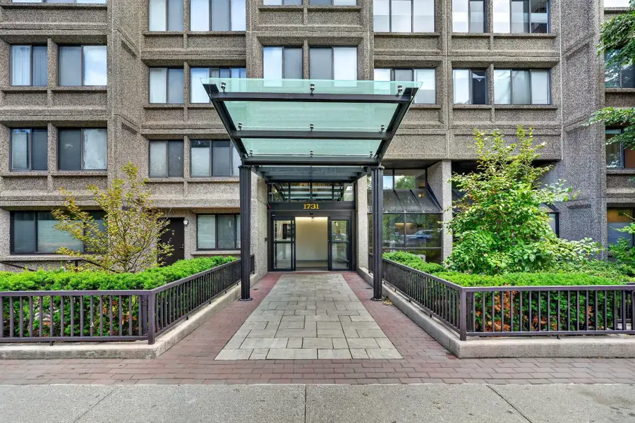 1731 Beacon St #915, Brookline, MA 02445 - #3
