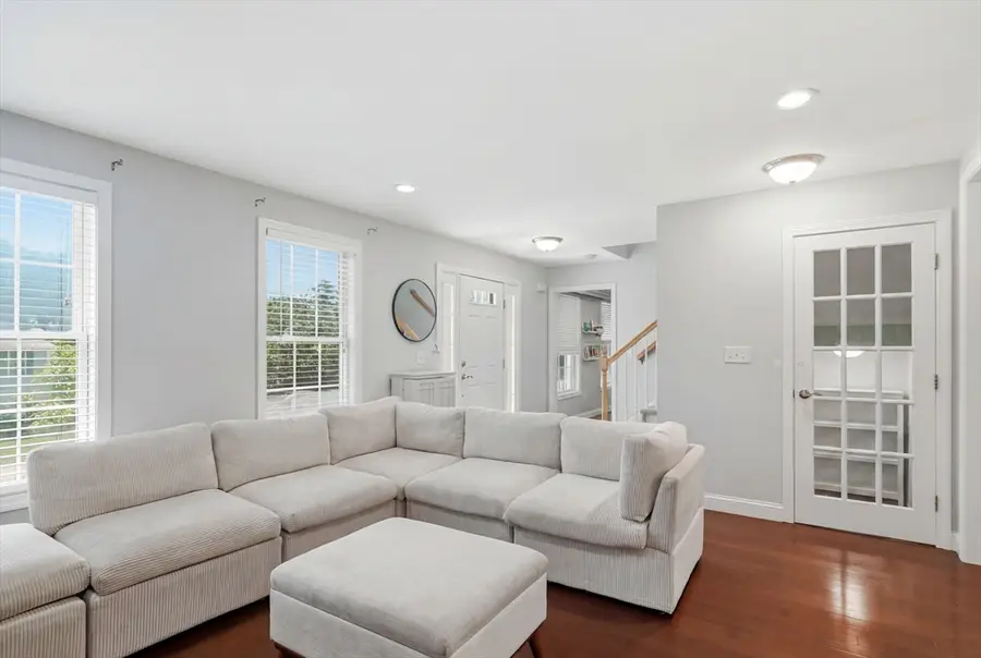 67 Hidden Rd, Dracut, MA 01826 - #3