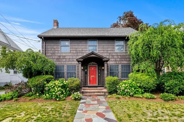 60 Linden Rd, Melrose, MA 02176