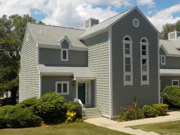 9 Fairway Lane #9, Blackstone, MA 01504