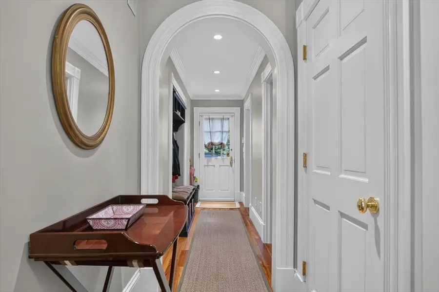 319 Oakland St, Wellesley, MA 02481 - #2
