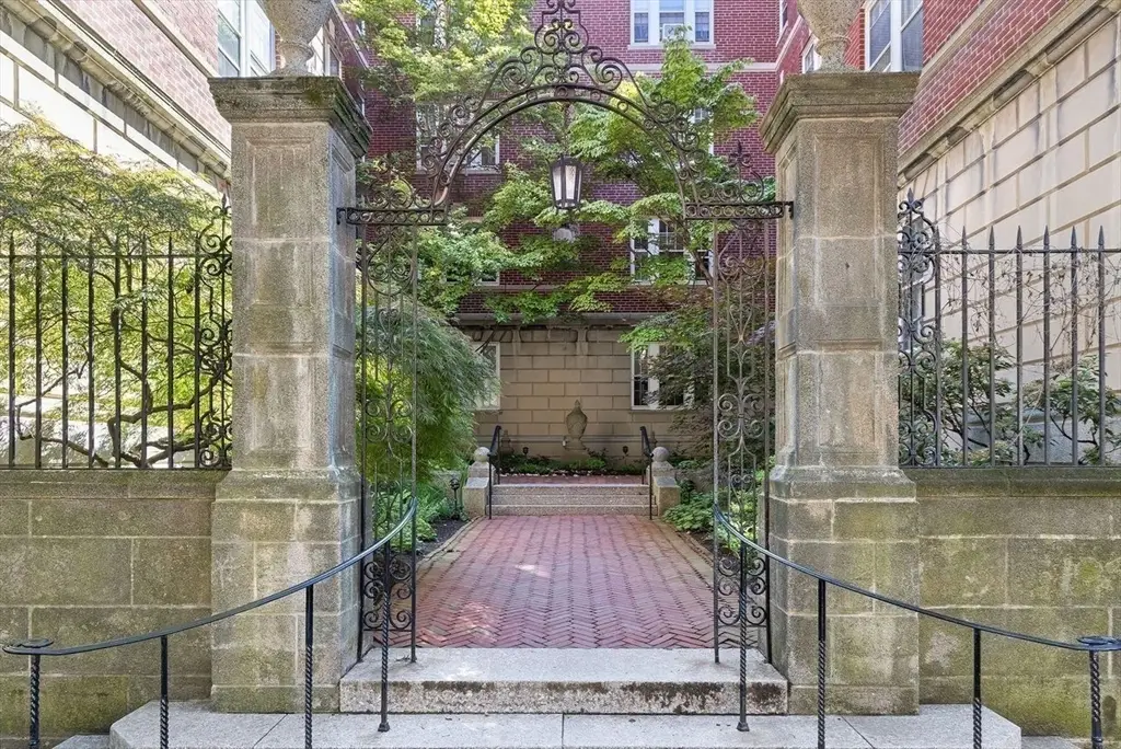 6 Washington Avenue #10, Cambridge, MA 02140 - #1
