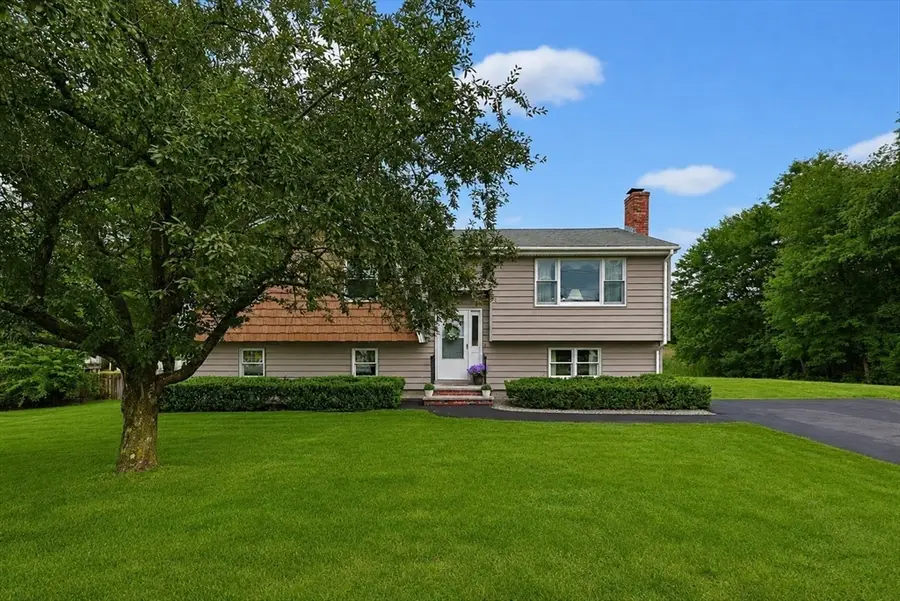 29 Country Club Dr, Tewksbury, MA 01876 - #2
