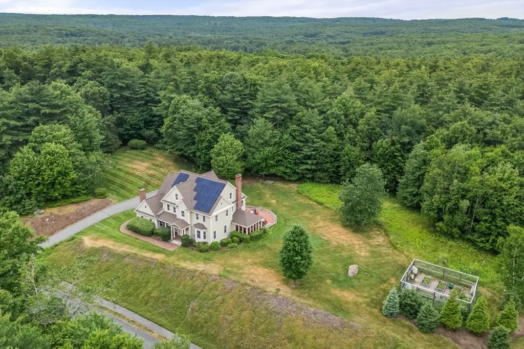 35 Houghton Ln, Boxborough, MA 01719 - #1