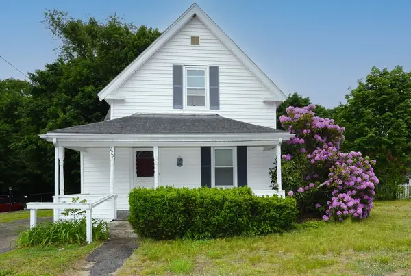 275 Reed St, Hanson, MA 02341