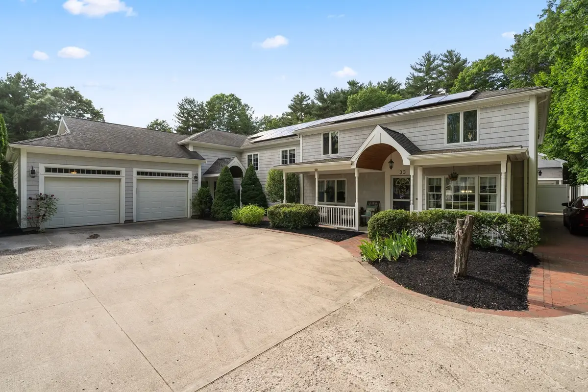 33 Russell Rd, Hanover, MA 02339 - #1