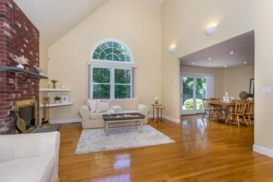 140 Grace Ln, Stoughton, MA 02072 - #3
