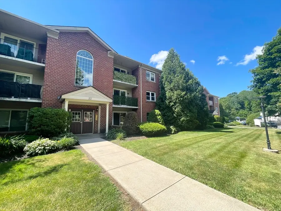 22 Maple Crest Circle #D, Holyoke, MA 01040 - #2