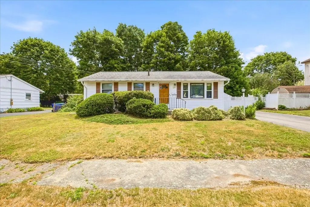 20 Pine Hill Ter, Rockland, MA 02370 - #1