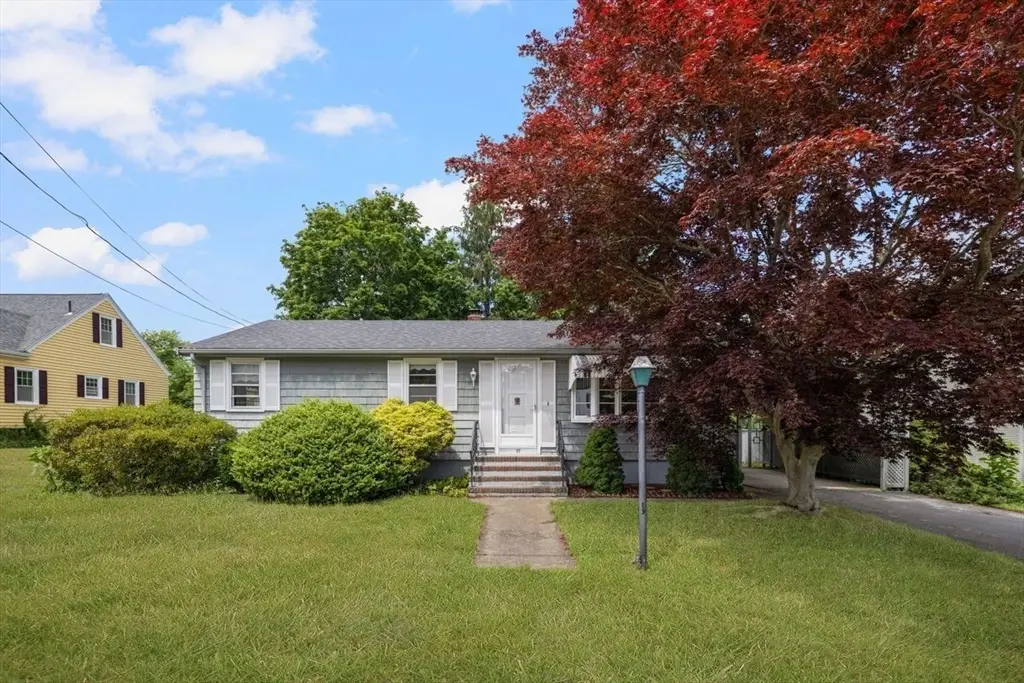 27 Hinsdale St, Swansea, MA 02777 - #1