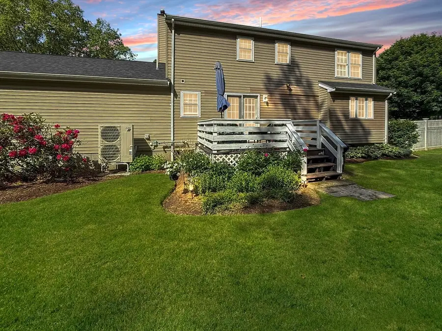 13 Candlewood Dr, Medway, MA 02053 - #2
